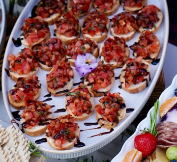 Classic Tomato Bruschetta Crostini