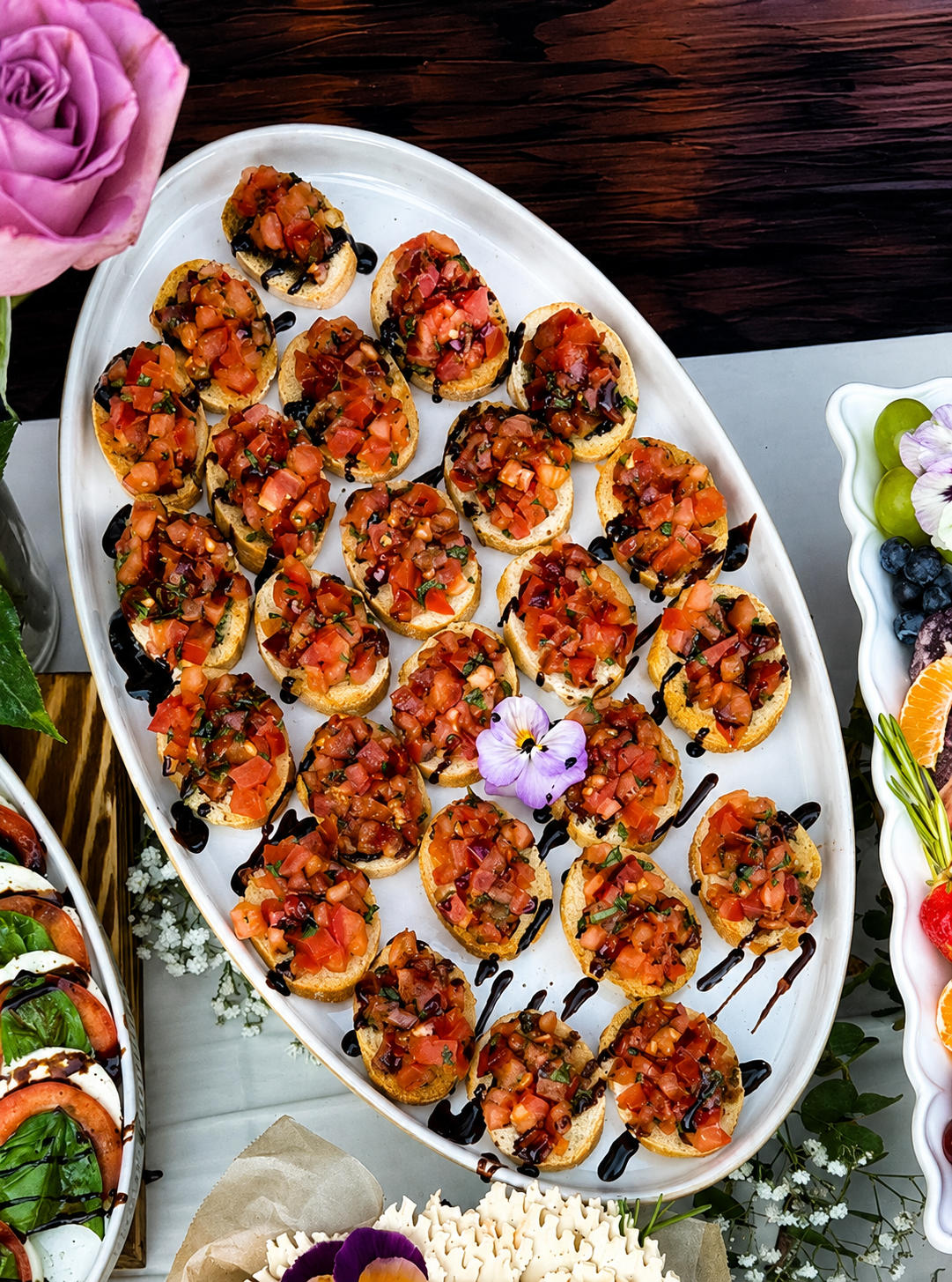 Classic Tomato Bruschetta Crostini